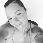 Robin Guzman - @pinkmariposas - Instagram