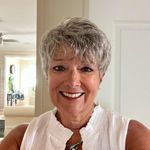 Robyn Hogan - @robyn.hogan.55 - Instagram