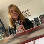 Robyn Howarth - @robynyourert - Instagram