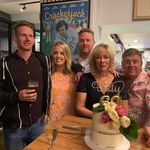 Robyn Hutton - @robynh321 - Instagram