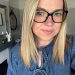 Robyn Lockhart. - @robynlockhart93 - Instagram