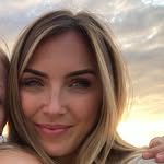 Robyn Lowe - @muarobyn - Instagram