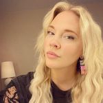 Robyn Adams - @robynlynde - Instagram