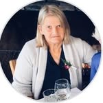 Robyn Mackay - @robyn.mackay.522 - Instagram