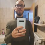 Robin Malek - @robinj.malek - Instagram