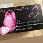 Robyn Marro - @accessoriesbyyourstrulyrobyn - Instagram