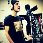 Robyn Mathes - @robynfam4me - Instagram