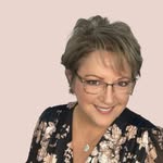 Robin McCartney - @robinthedivagardener - Instagram