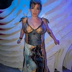 Robin McFadden - @bitethepaintbrush - Instagram