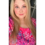Robyn Mckay - @rmckay.xo - Instagram