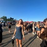 Robyn Perry - @robynperry12 - Instagram