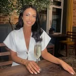Robyn Strong - @robynstrong_ - Instagram