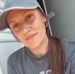 Robyn Strong - Facebook