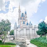 Robyn Sutton - @disney_photography_bliss - Instagram