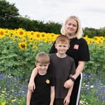 Robyn Thomson - Facebook