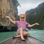 Robyn Thomson - @robynt44 - Instagram