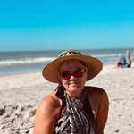 Robin Tierney - @therobynsnestart - Instagram