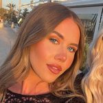 Robyn Tomlinson - @robyntomlinsonn - Instagram