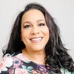 Robyn Vaughan - @shesocalliving - Instagram