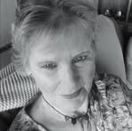 Robyn Webb - Facebook
