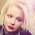 Robin Weeks - @beautybybrushdesign - Instagram