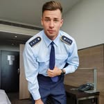 @roger_bohnert99 - Instagram