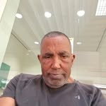 Roger Lee hedges - @hedges.rogerlee - Instagram