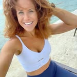 Victoria Andrew - @rogerhenning70 - Instagram
