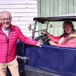 Roger Peel - @rogerkeepsbees - Instagram