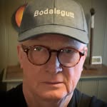 Roger Leo - @rogerleonard - Instagram