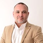 Róger Nícolas Ribas - @rogerribasquiropraxia - Instagram