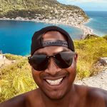 Roger V. Riviere - @mofo_roger - Instagram