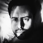 Carlos De León - @rogerthornil - Instagram