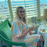 Carly Rolf Jones - @carlyrolfjones - Instagram