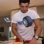 ︎ ︎ - @_ronaldo.cutting.bread - Instagram