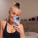 Nikki Micheal - @ronald.forrest.14 - Instagram
