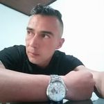 Ronald Velez - @ronald.velez.984786 - Instagram