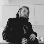Ronan Baker - @ronandoesphotos - Instagram