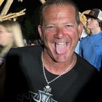 Ronnie Levine - @weelsup - Instagram