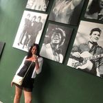 Bronwen Peek - @bronniepeek - Instagram