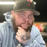 Ronnie Barnes - @bigbearfittedz - Instagram