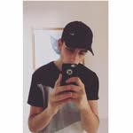 @roryleonidou - Instagram