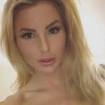 Rosa Allison - @ajsnsbskanbs - Instagram