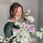 Alice - florist - @alicerosebeasley - Instagram