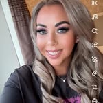 Rose Curran - @rosepombear18 - Instagram