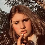 Rose Curry - @girlyforlife1238 - Instagram