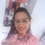 Rose Heckert - @rosehecket - Instagram
