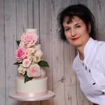 Rose Hood - @cakessussex_ - Instagram