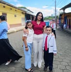 Rosa Kauffman - Facebook