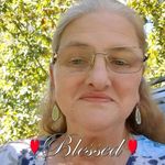 Rose Lantz - @sirperoar - Instagram